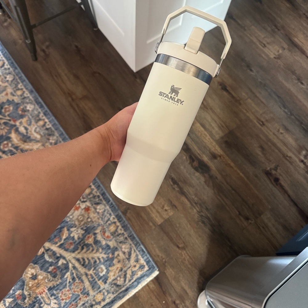 Stanley Classic White Water Bottle Tumbler